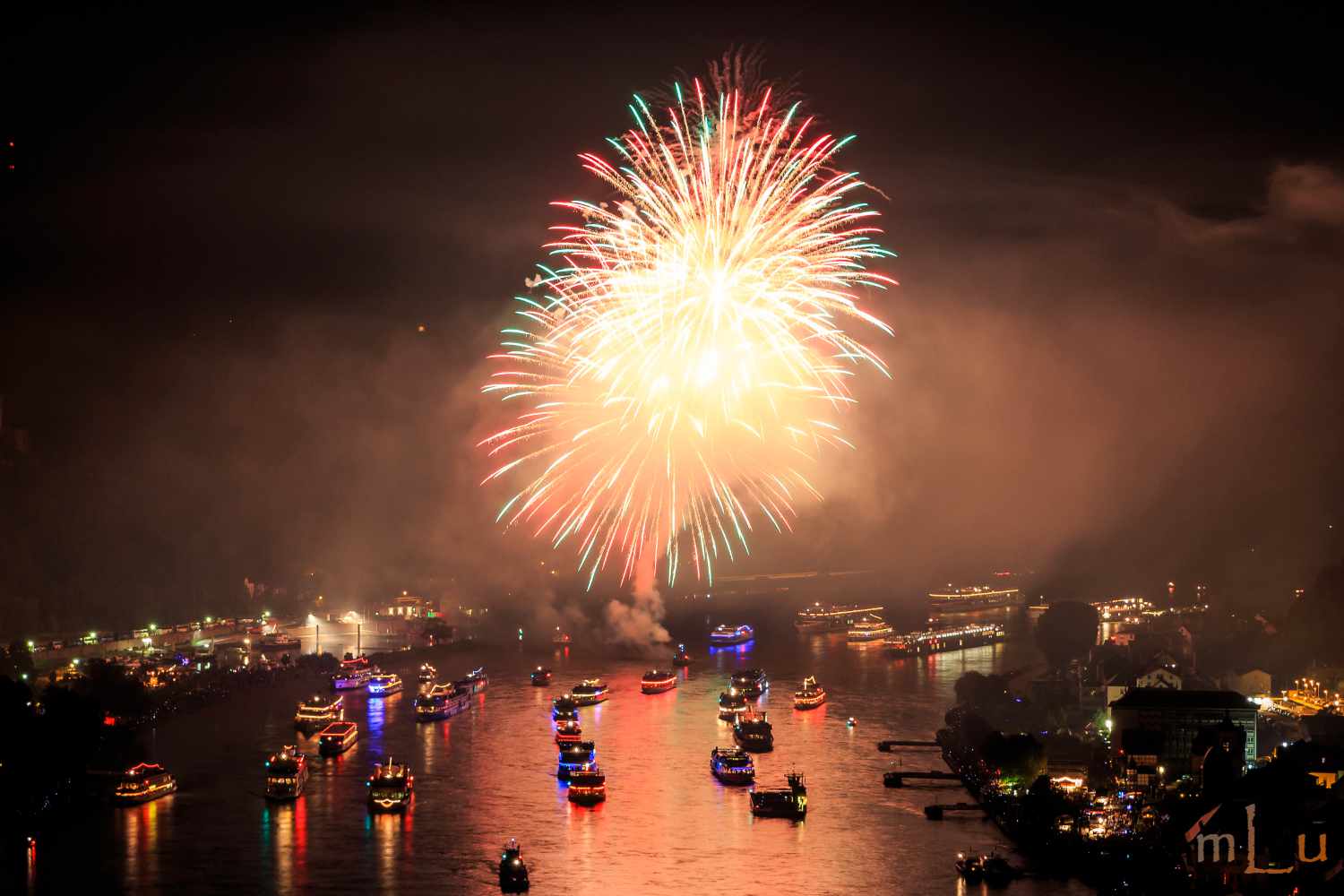 Rhein in Flammen 2013 bei St. Goar / St. Goarshausen, Wikimedia mLu.fotos